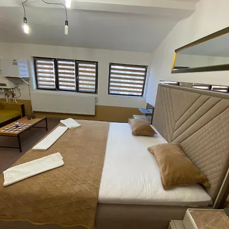 The Royal Fame - Modern With Balcony & Panoramic View Daire