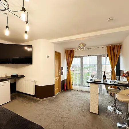 Apartment The Royal Fame - Modern With Balcony & Panoramic View *