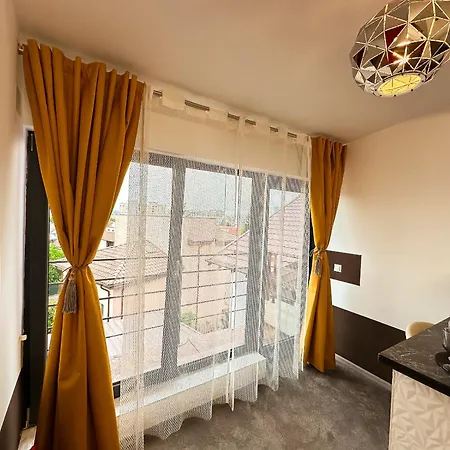 The Royal Fame - Modern With Balcony & Panoramic View Daire *