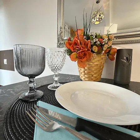 The Royal Fame - Modern With Balcony & Panoramic View Daire *