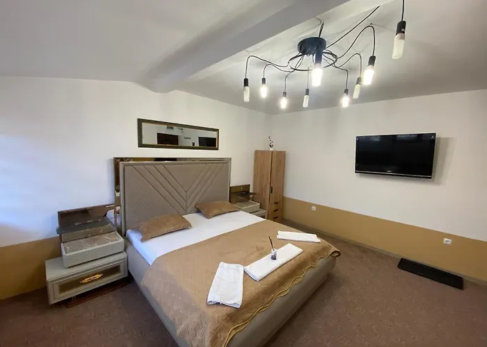 Apartman The Royal Fame - Modern With Balcony & Panoramic View