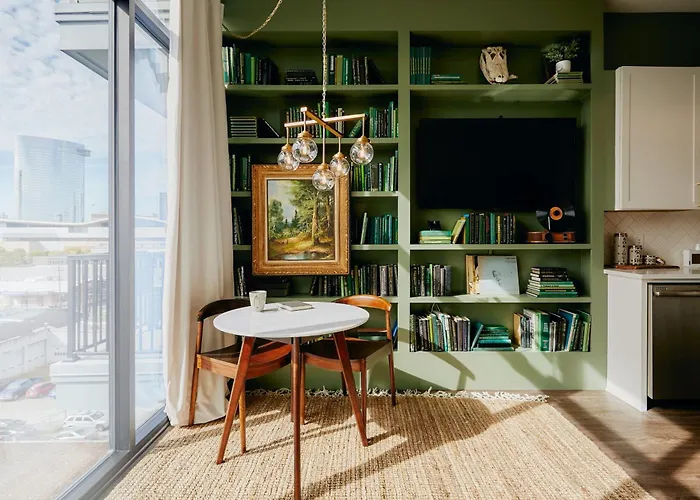 The Royal Fame - Modern With Balcony & Panoramic View Apartman Craiova